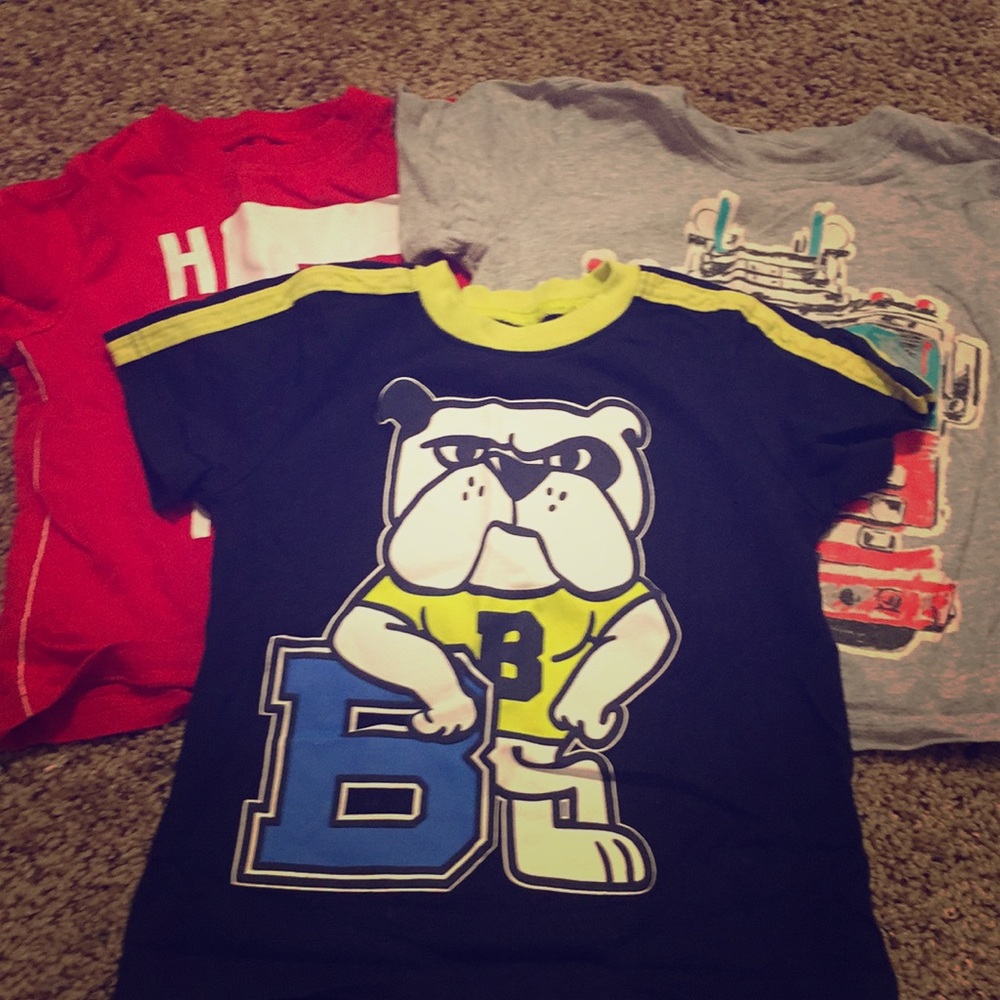 3 T-Shirts size 24-2T